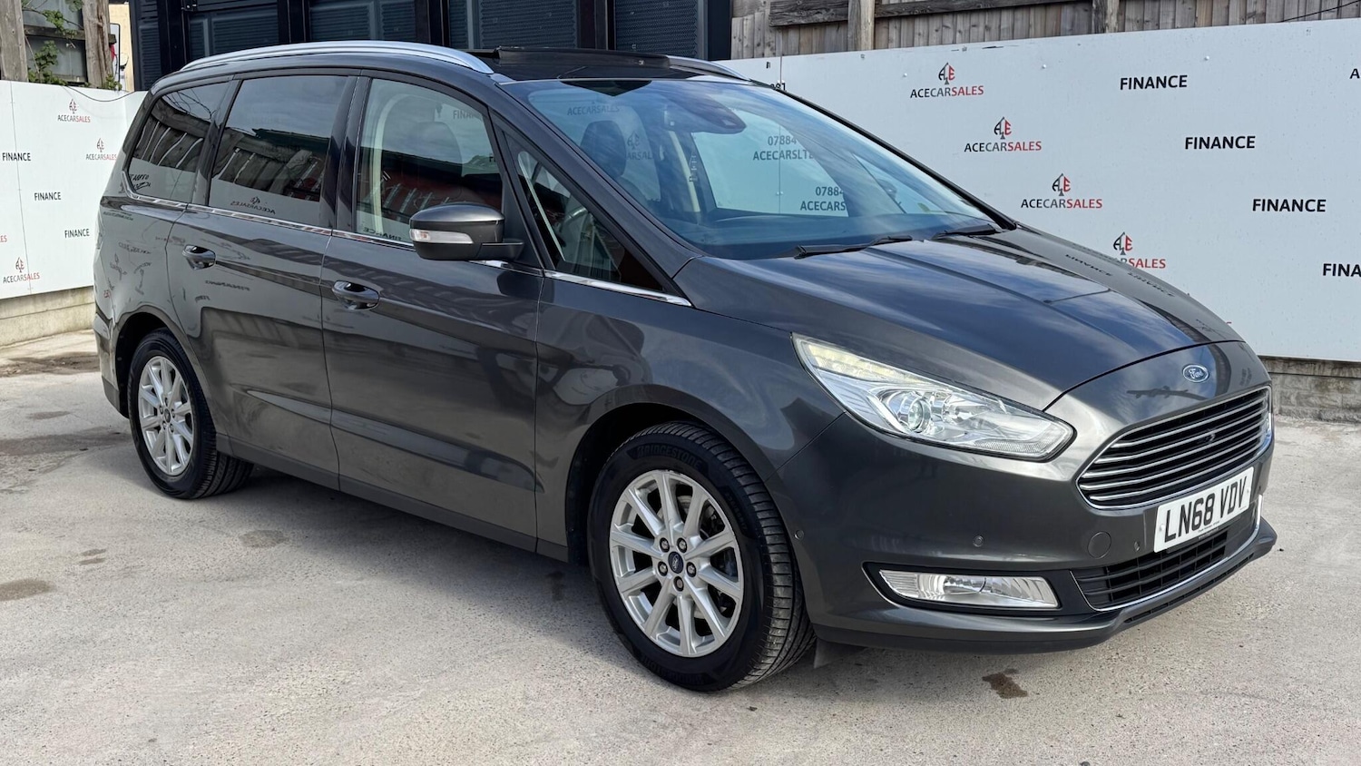 Used Ford Galaxy for sale - 78148002: Photo 2