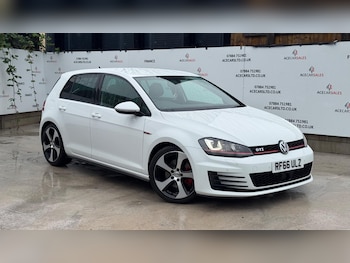 Volkswagen - Golf