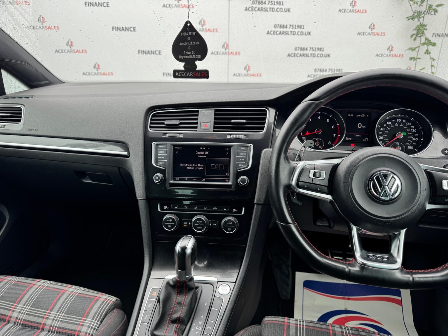 Used Volkswagen Golf 2017 for sale - 76000902: Photo 22