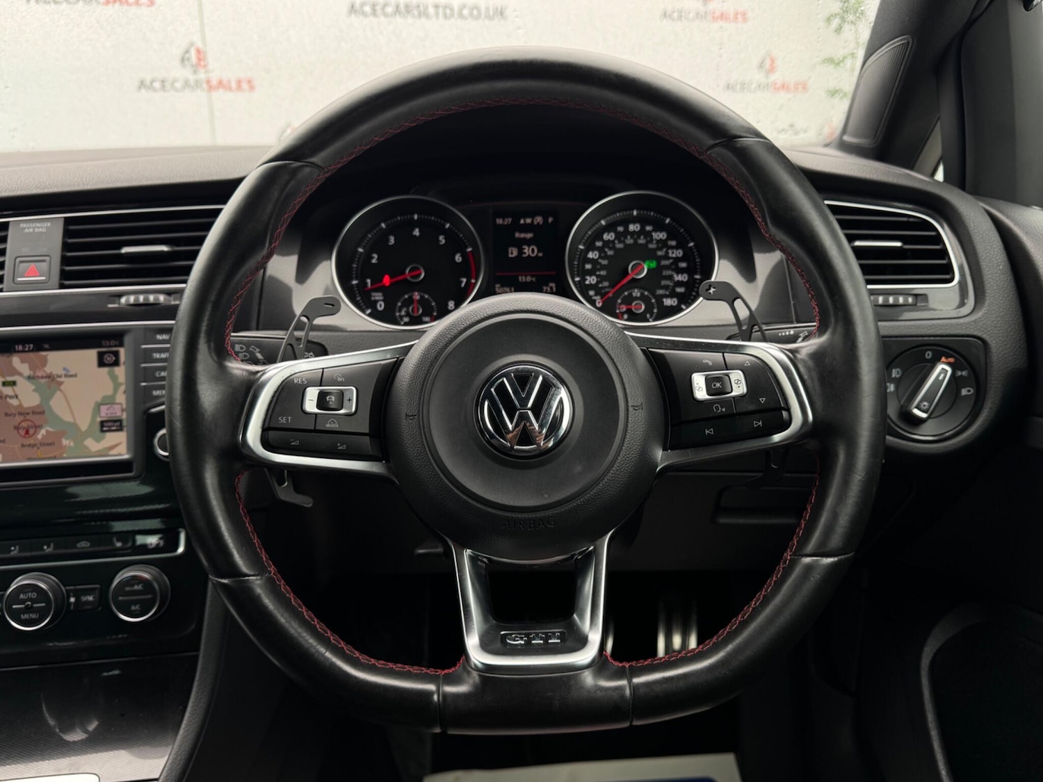Used Volkswagen Golf 2017 for sale - 76000902: Photo 30