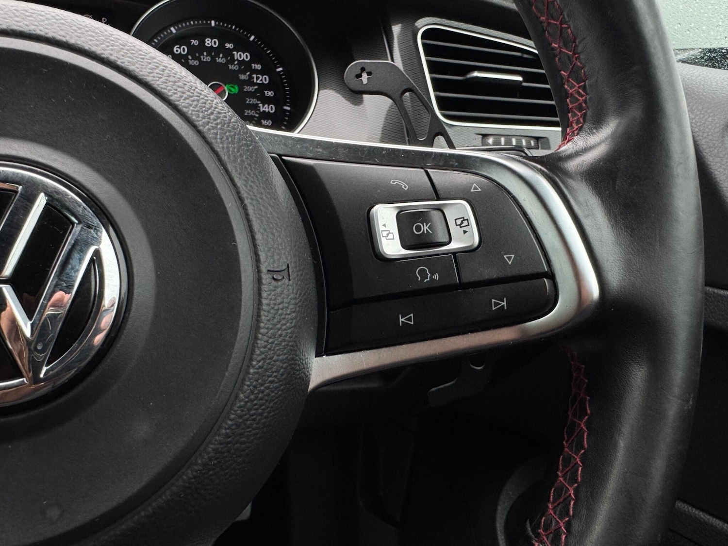 Used Volkswagen Golf 2017 for sale - 76000902: Photo 35