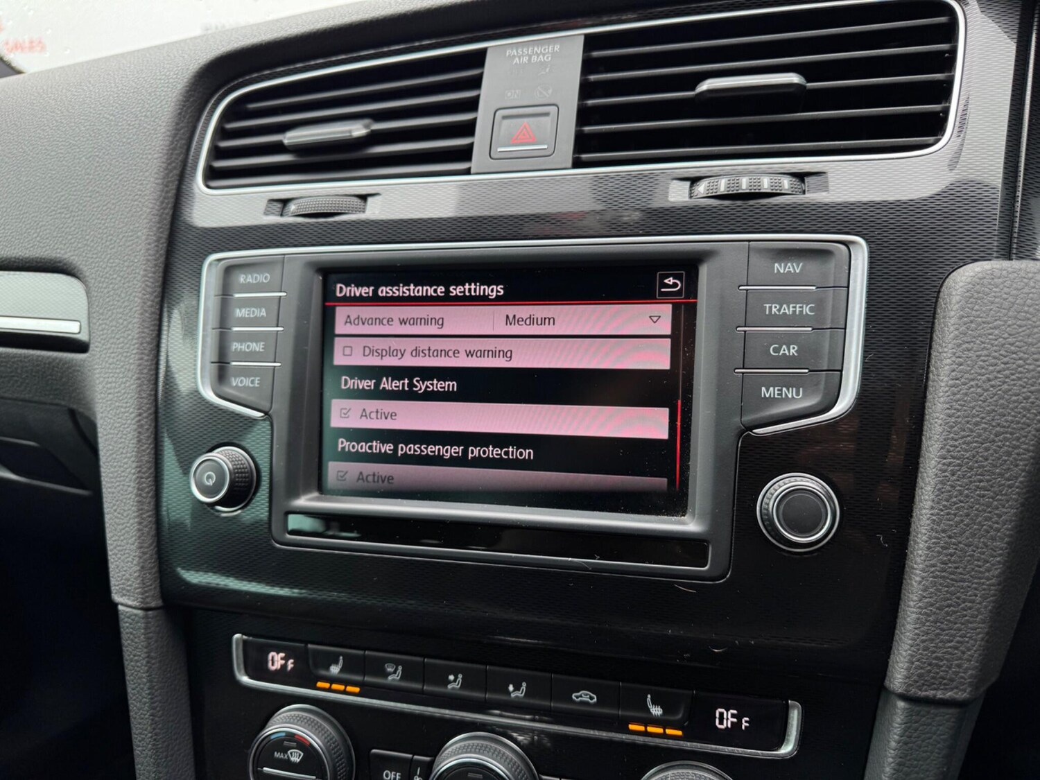 Used Volkswagen Golf 2017 for sale - 76000902: Photo 48