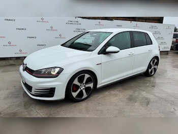 Used Volkswagen Golf 2017 for sale - 76000902: Photo 4