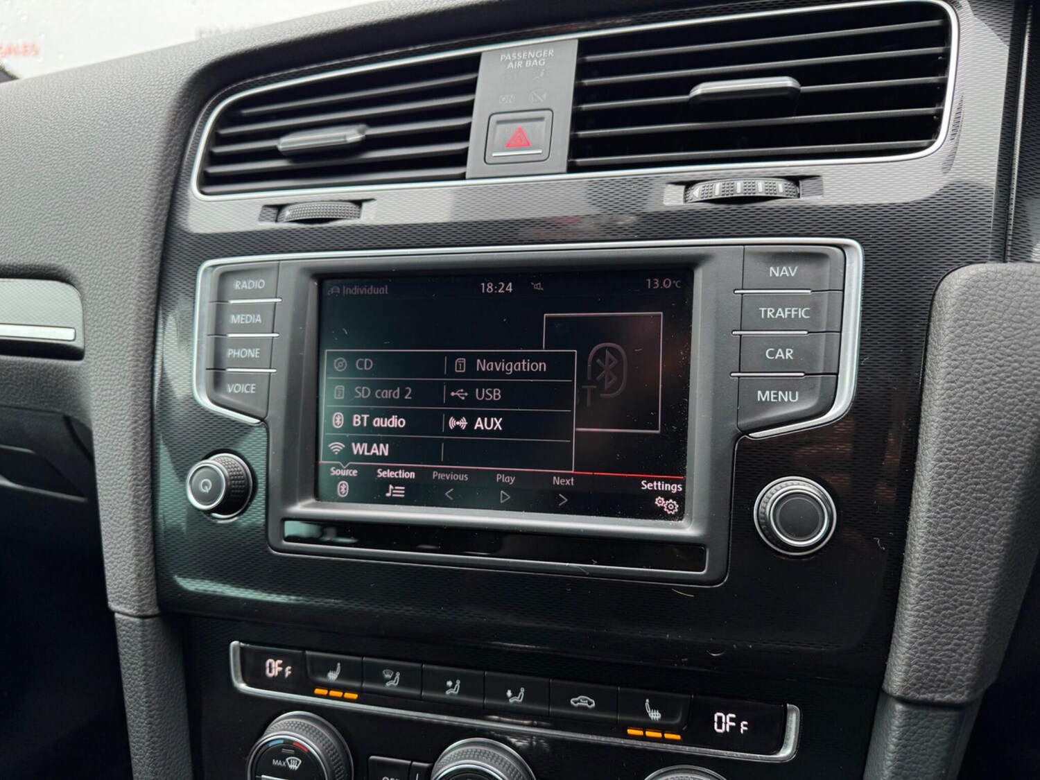 Used Volkswagen Golf 2017 for sale - 76000902: Photo 56