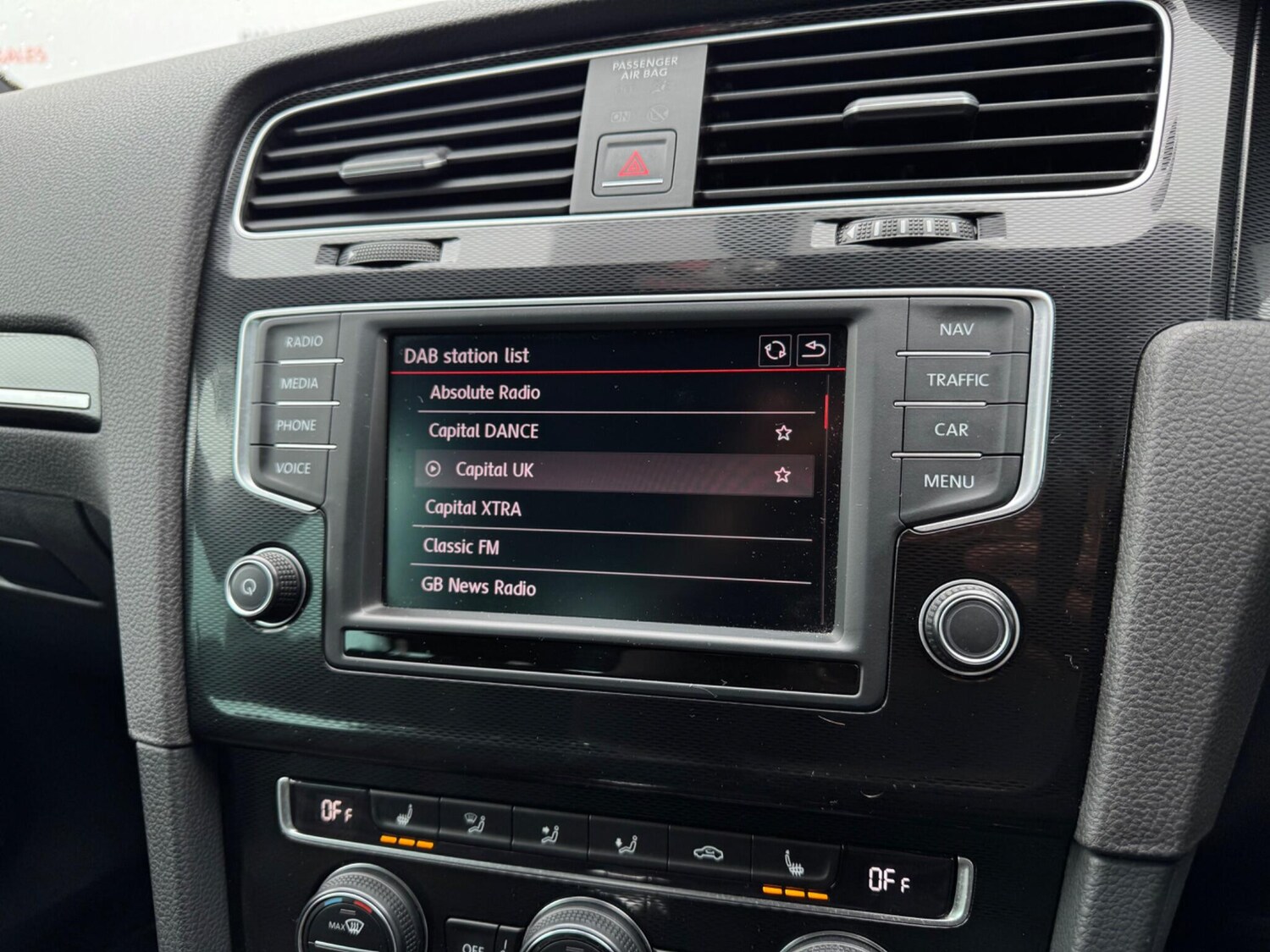Used Volkswagen Golf 2017 for sale - 76000902: Photo 57
