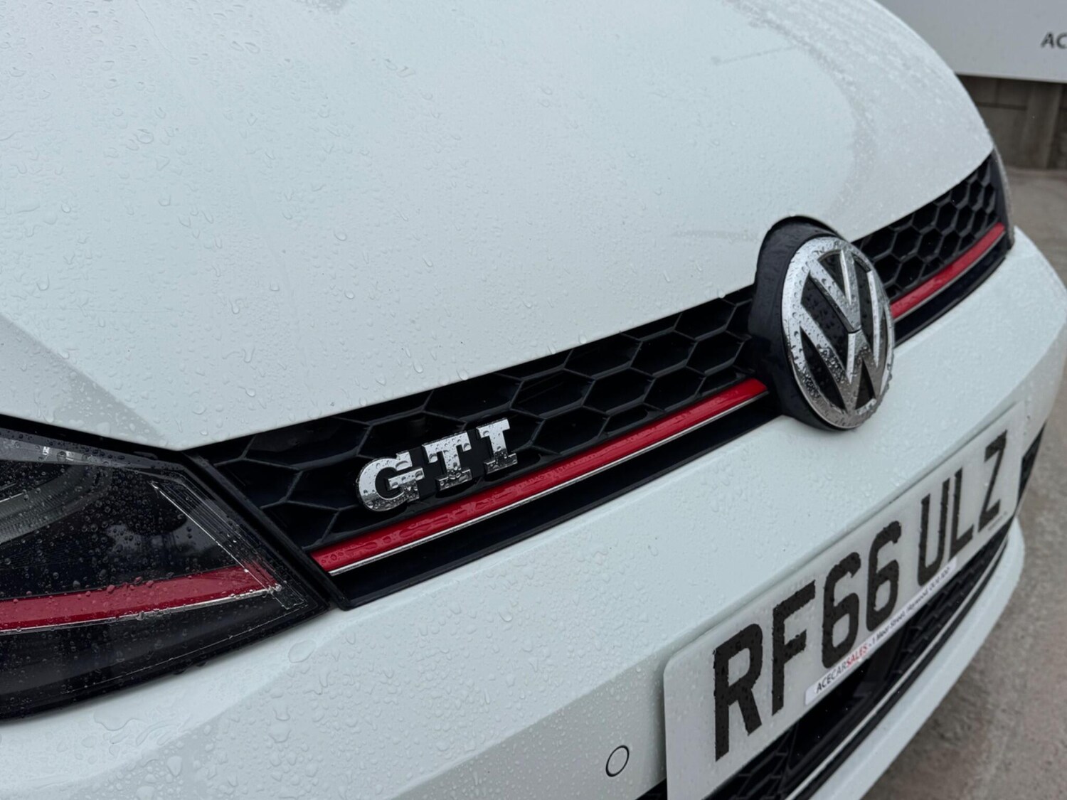 Used Volkswagen Golf 2017 for sale - 76000902: Photo 79