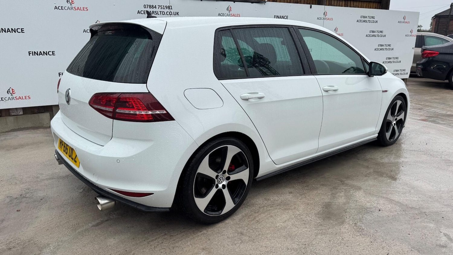 Used Volkswagen Golf 2017 for sale - 76000902: Photo 8
