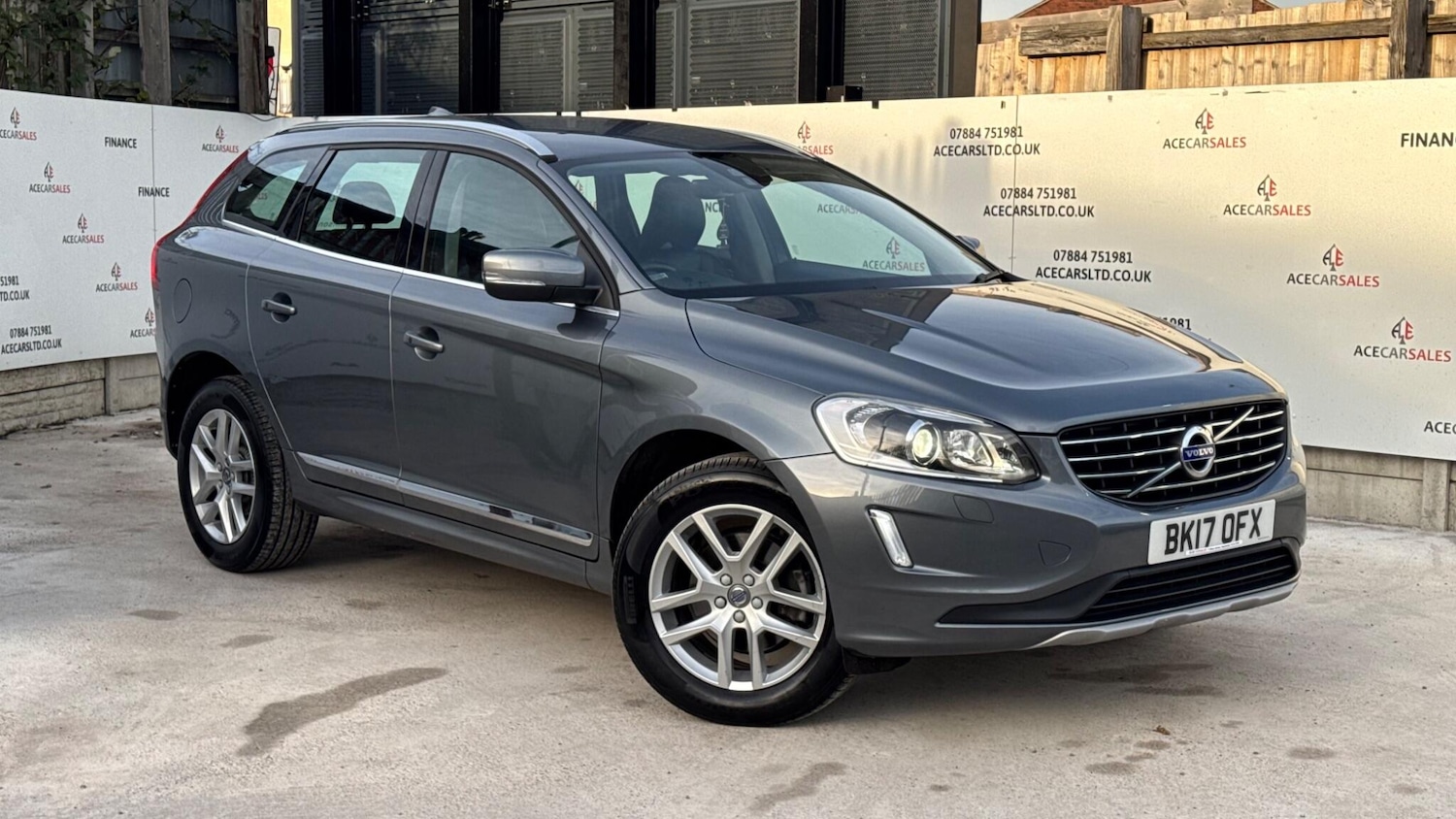 Used Volvo XC60 2017 for sale - 76666623: Photo 1