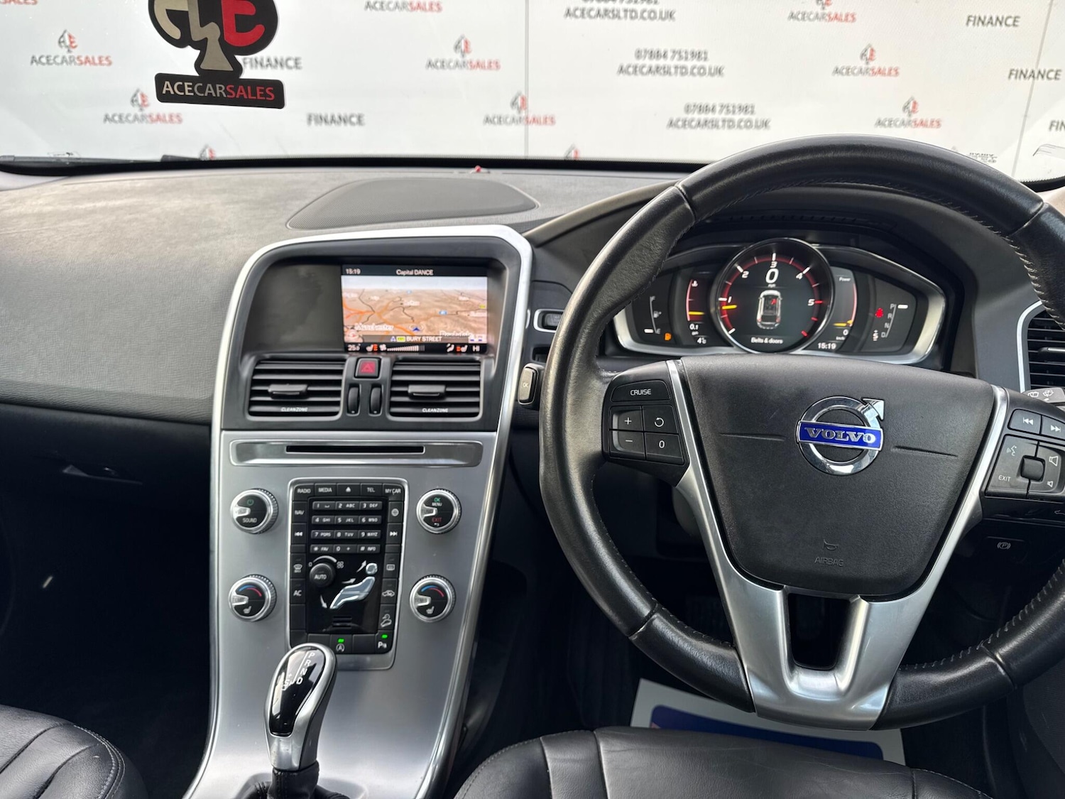 Used Volvo XC60 2017 for sale - 76666623: Photo 22