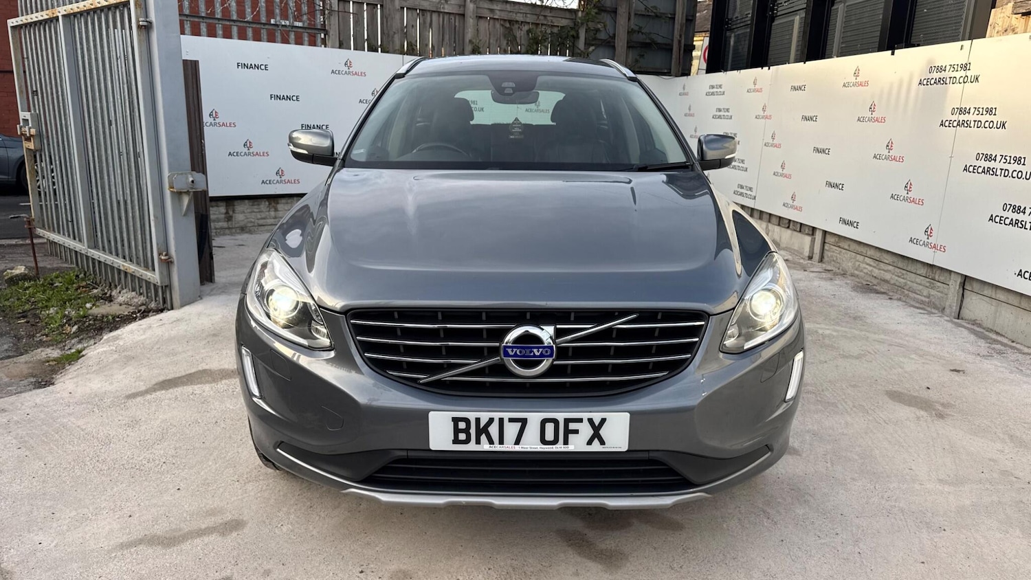 Used Volvo XC60 2017 for sale - 76666623: Photo 3