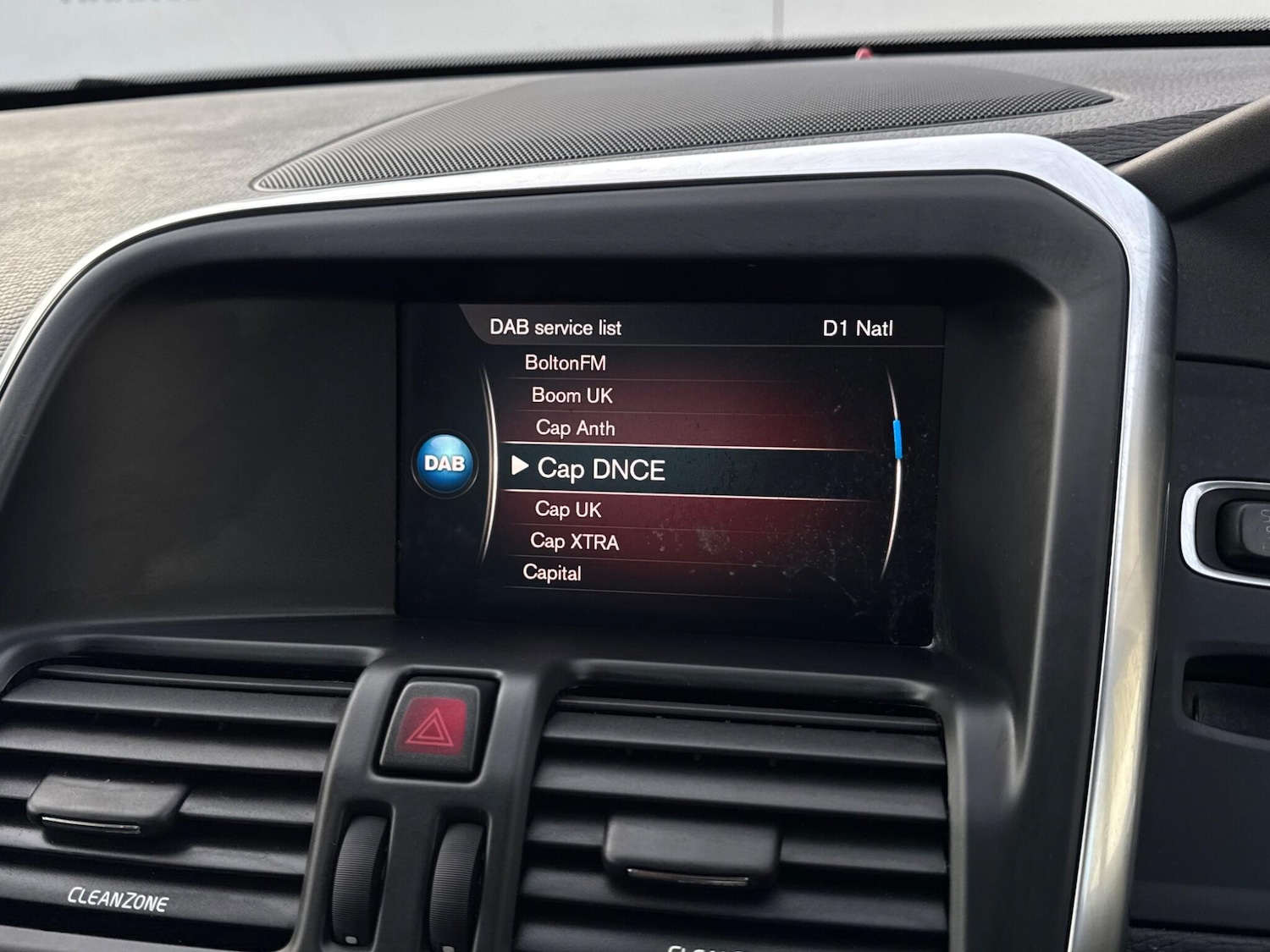 Used Volvo XC60 2017 for sale - 76666623: Photo 43