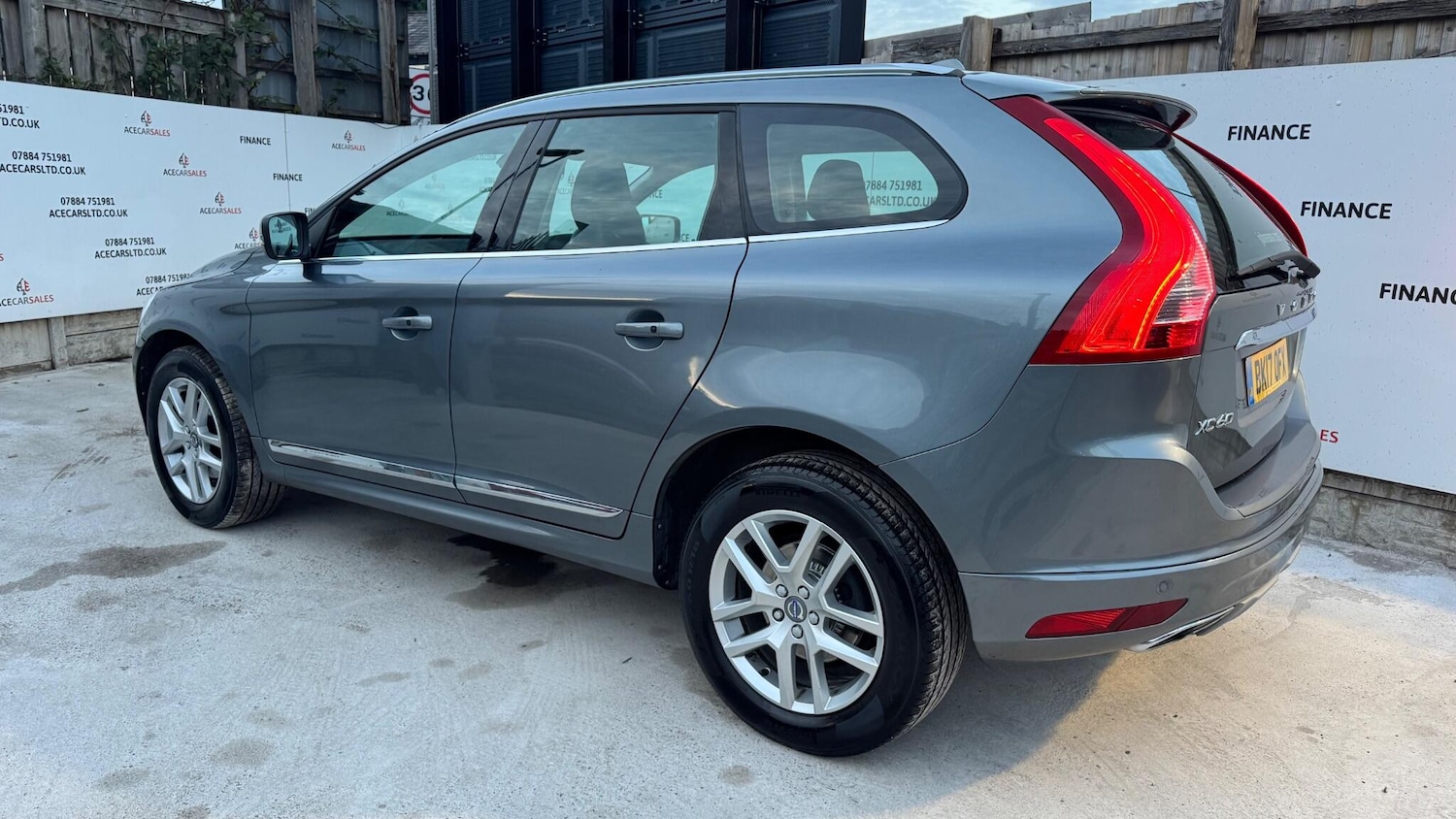 Used Volvo XC60 2017 for sale - 76666623: Photo 6