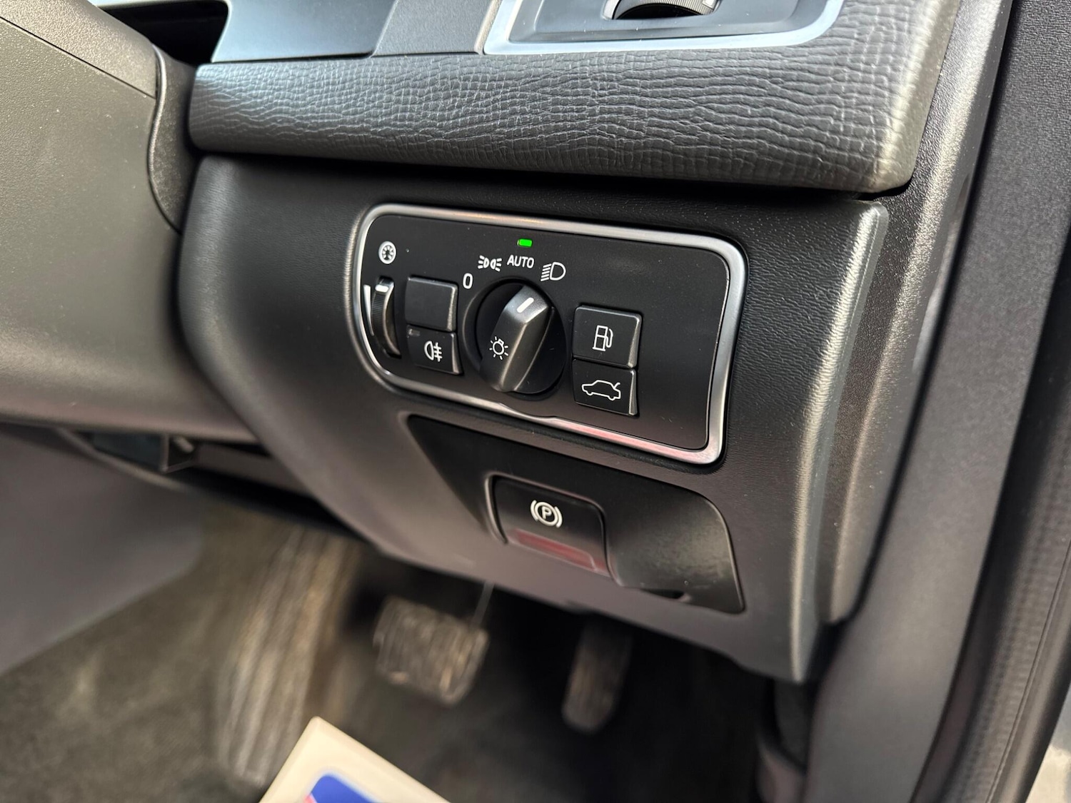 Used Volvo XC60 2017 for sale - 76666623: Photo 60