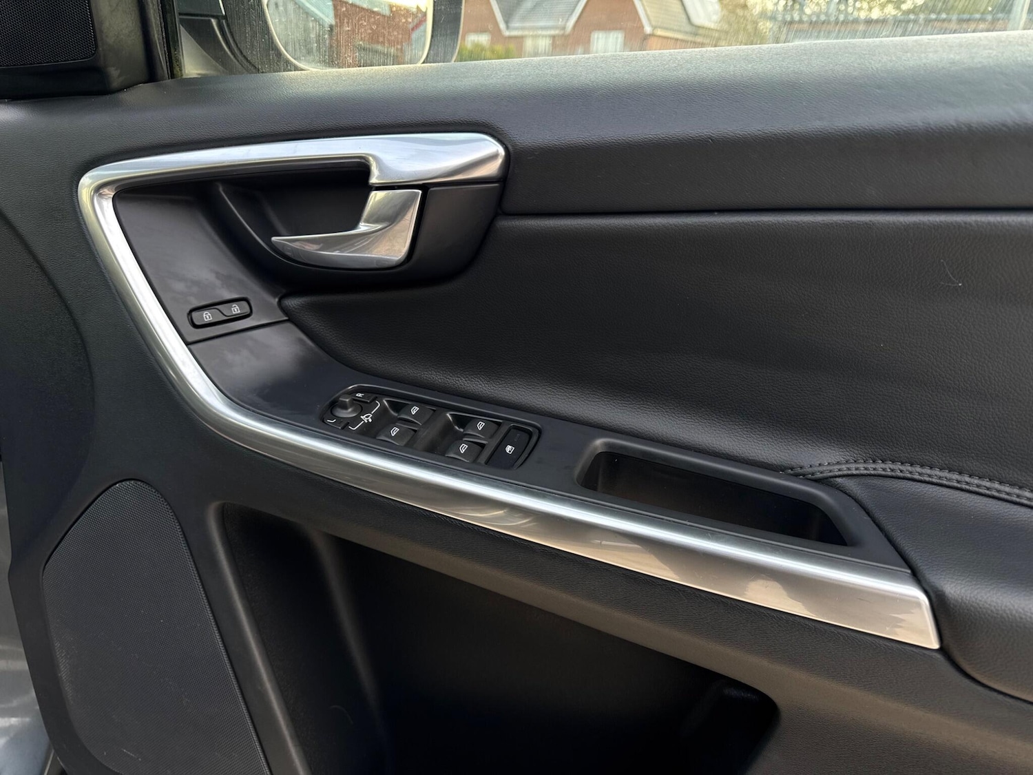 Used Volvo XC60 2017 for sale - 76666623: Photo 63