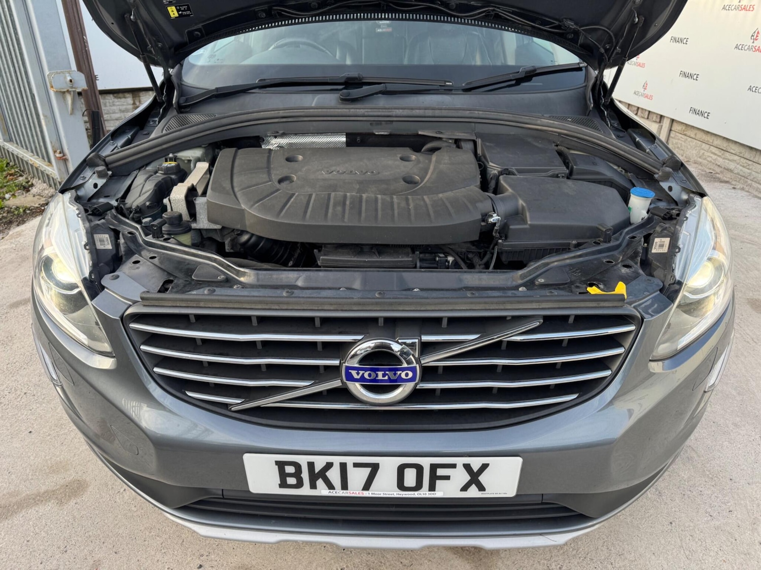 Used Volvo XC60 2017 for sale - 76666623: Photo 75