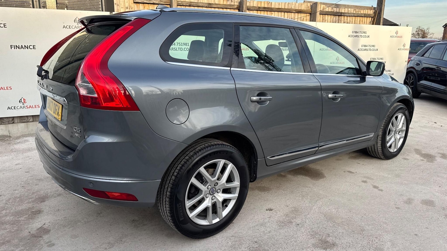 Used Volvo XC60 2017 for sale - 76666623: Photo 8