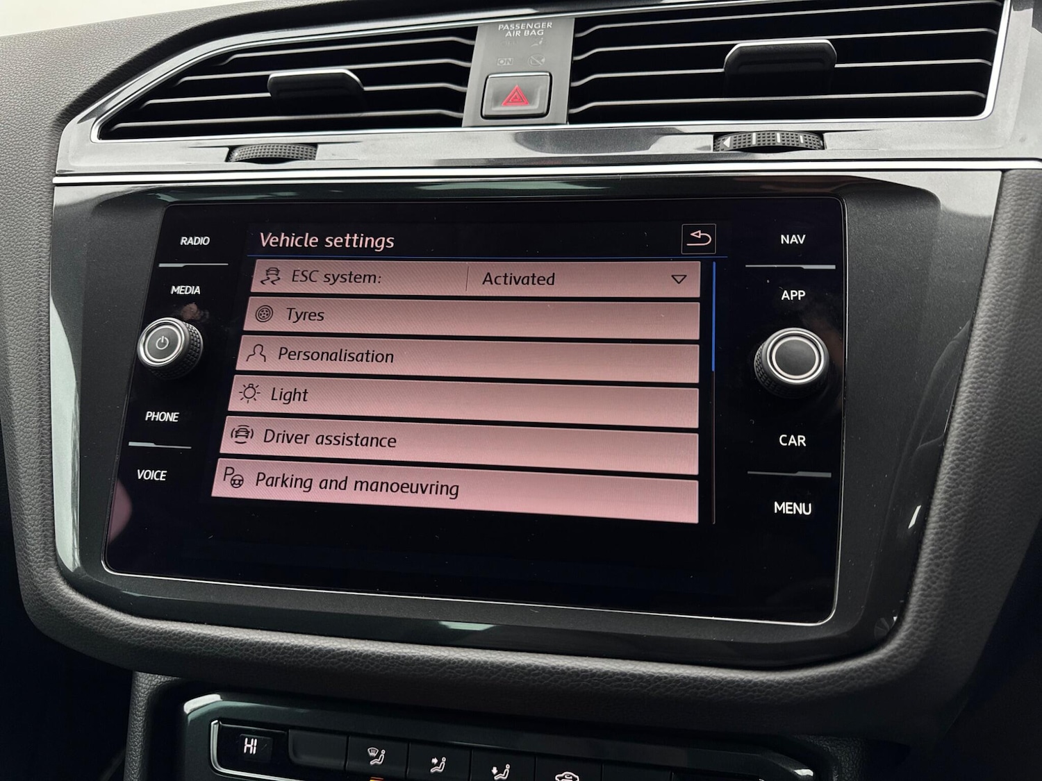 Used Volkswagen Tiguan 2018 for sale - 77291712: Photo 47