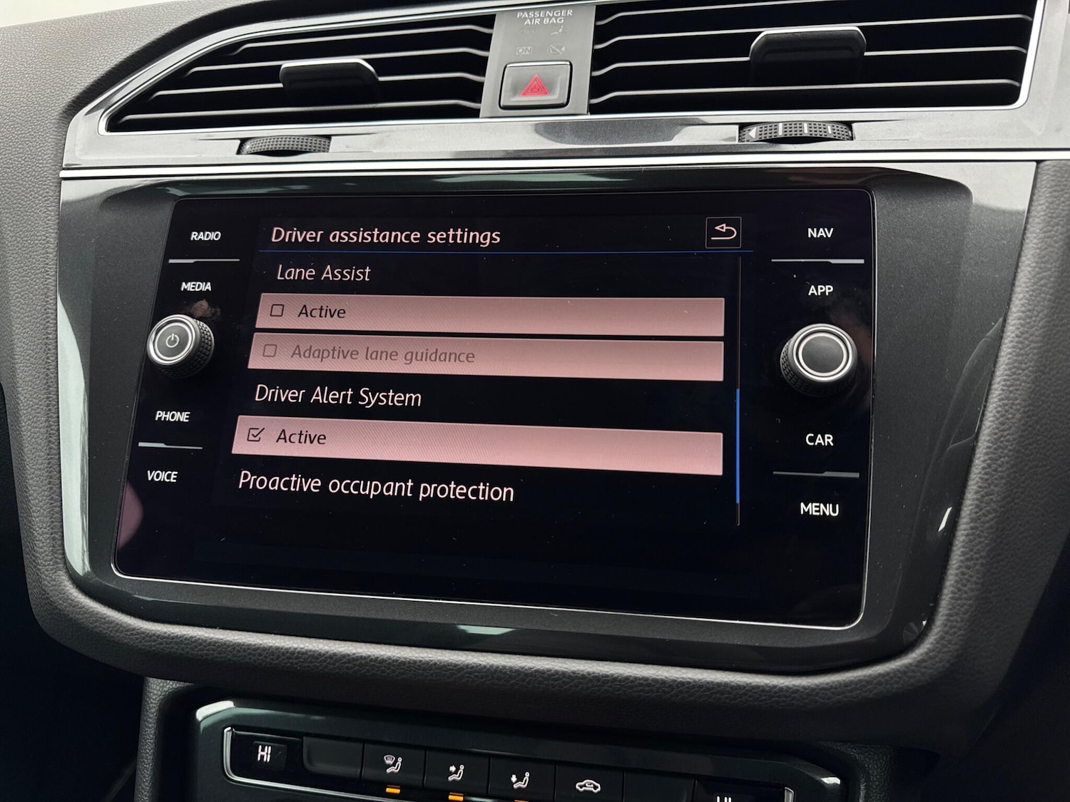 Used Volkswagen Tiguan 2018 for sale - 77291712: Photo 50