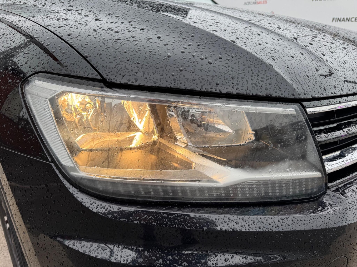 Used Volkswagen Tiguan 2018 for sale - 77291712: Photo 85