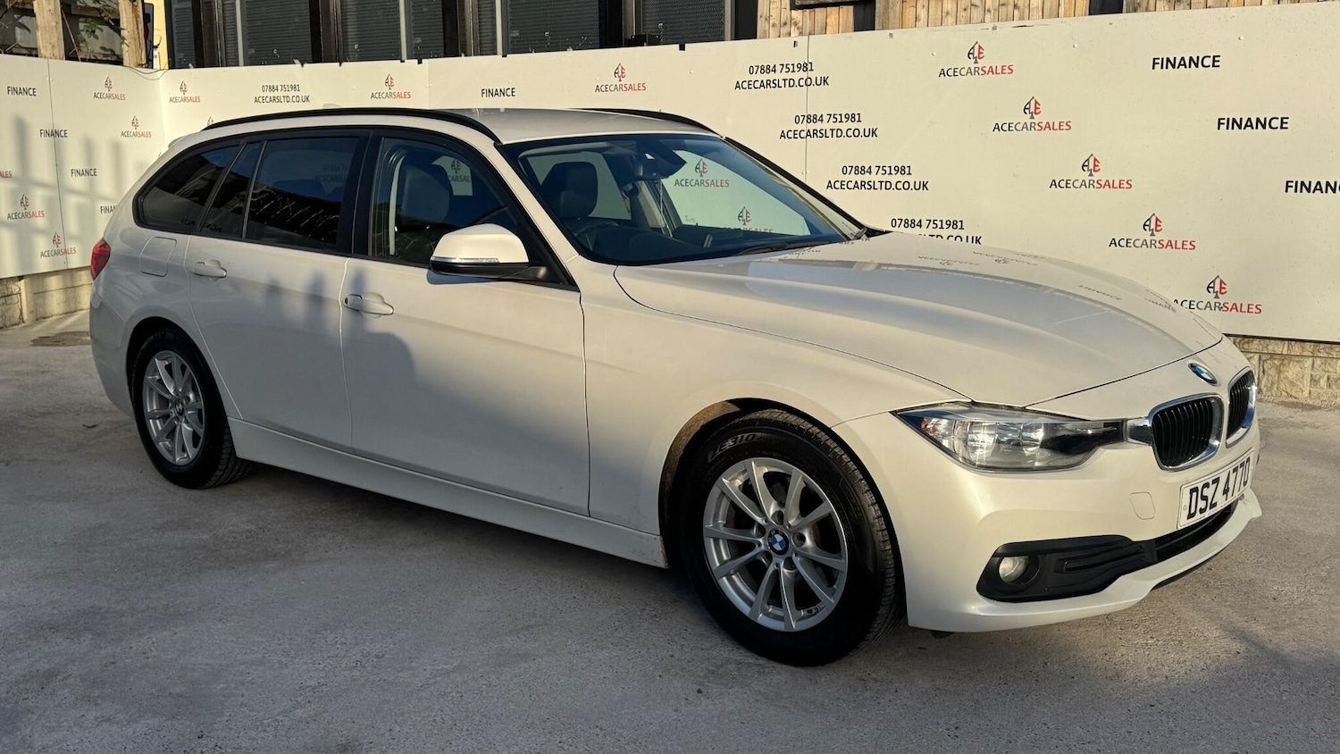 Used BMW 3 Series 2017 for sale - 77050099: Photo 2