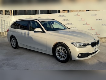 Used BMW 3 Series 2017 for sale - 77050099: Photo