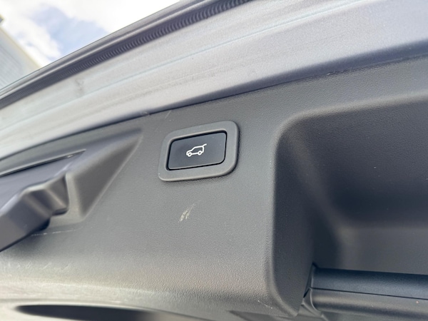 Used Land Rover Discovery Sport 2018 for sale - 74959095: Photo 63