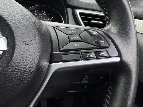 Used Nissan Qashqai 2017 for sale - 75059382: Photo 33