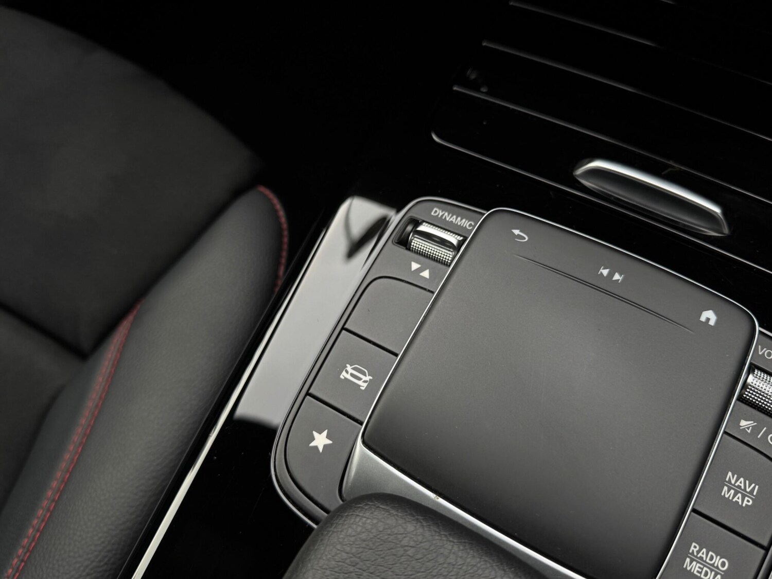 Used Mercedes-Benz A-Class for sale - 77412318: Photo 29