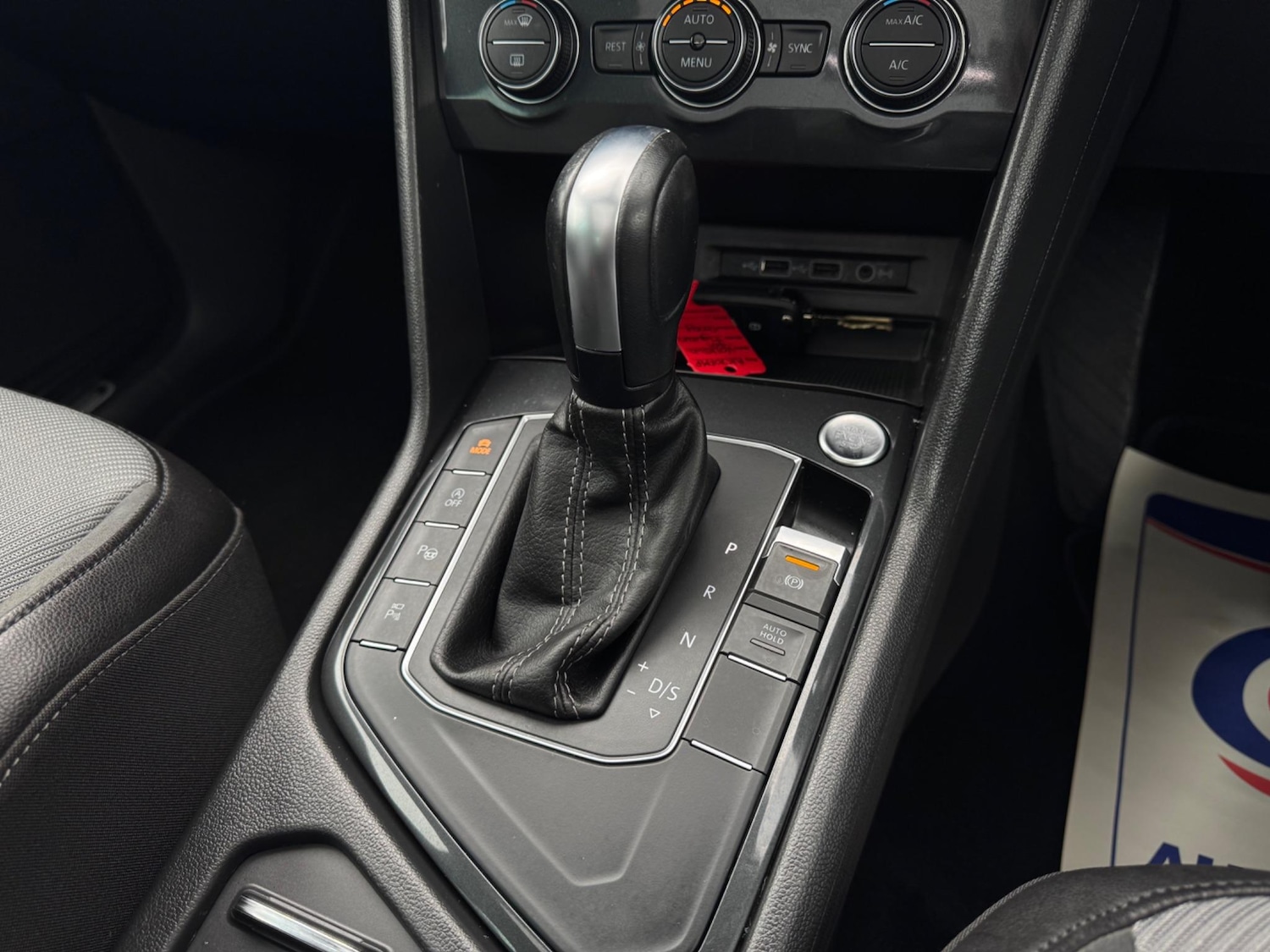 Used Volkswagen Tiguan 2020 for sale - 76987691: Photo 27