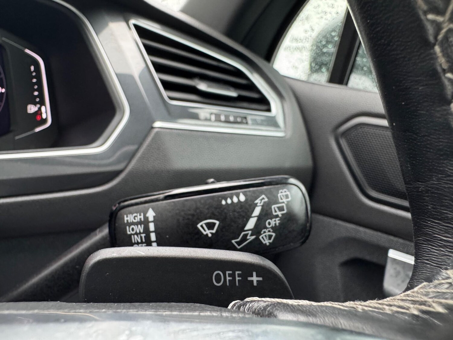 Used Volkswagen Tiguan 2020 for sale - 76987691: Photo 36