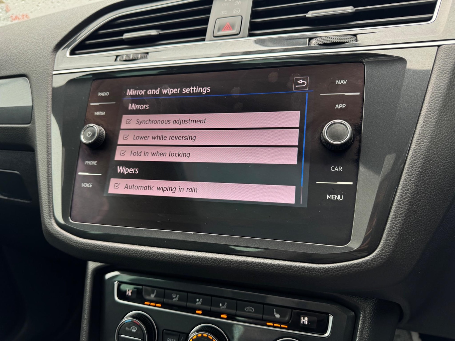 Used Volkswagen Tiguan 2020 for sale - 76987691: Photo 46