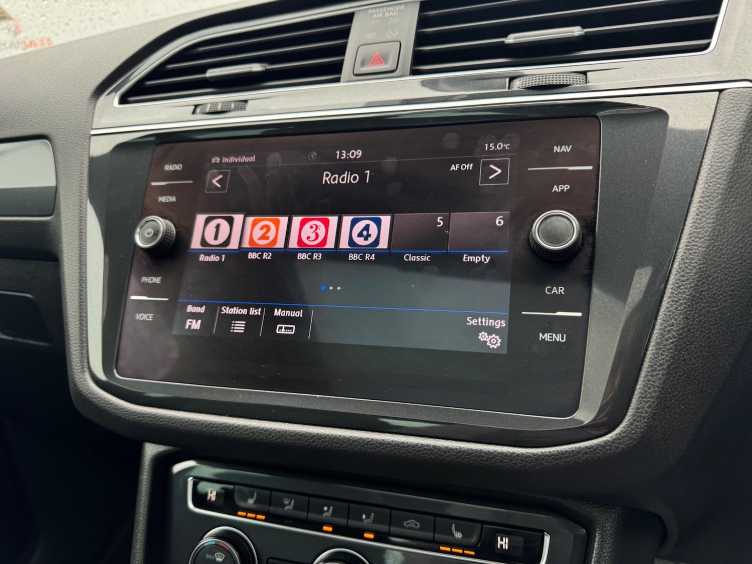 Used Volkswagen Tiguan 2020 for sale - 76987691: Photo 63