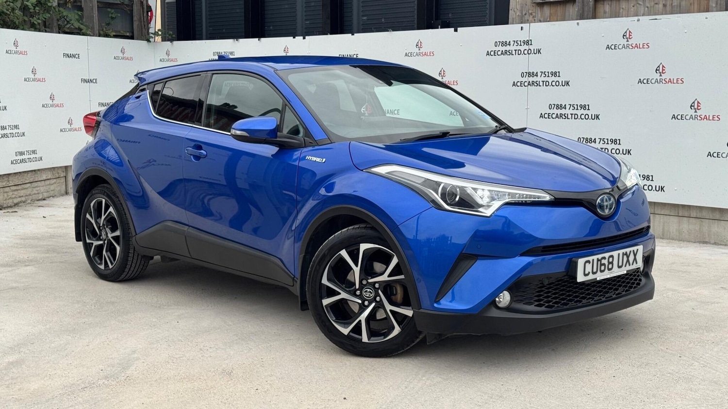 Used Toyota C-HR 2018 for sale - 76307485: Photo 1