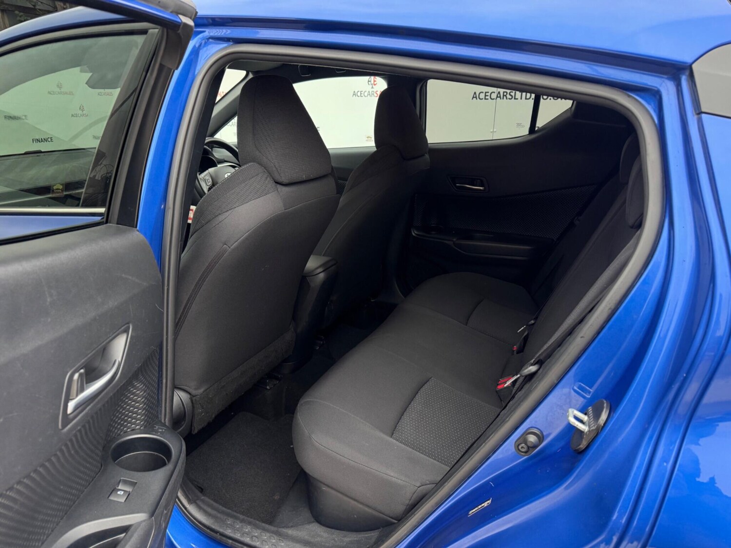 Used Toyota C-HR 2018 for sale - 76307485: Photo 15