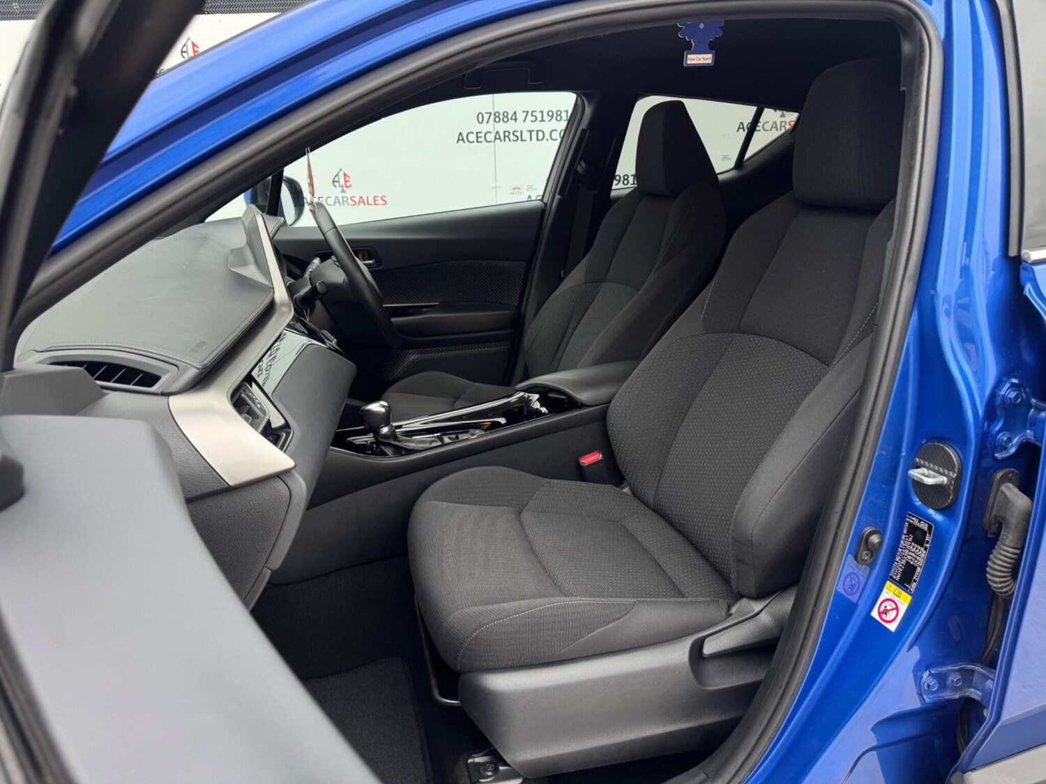 Used Toyota C-HR 2018 for sale - 76307485: Photo 19