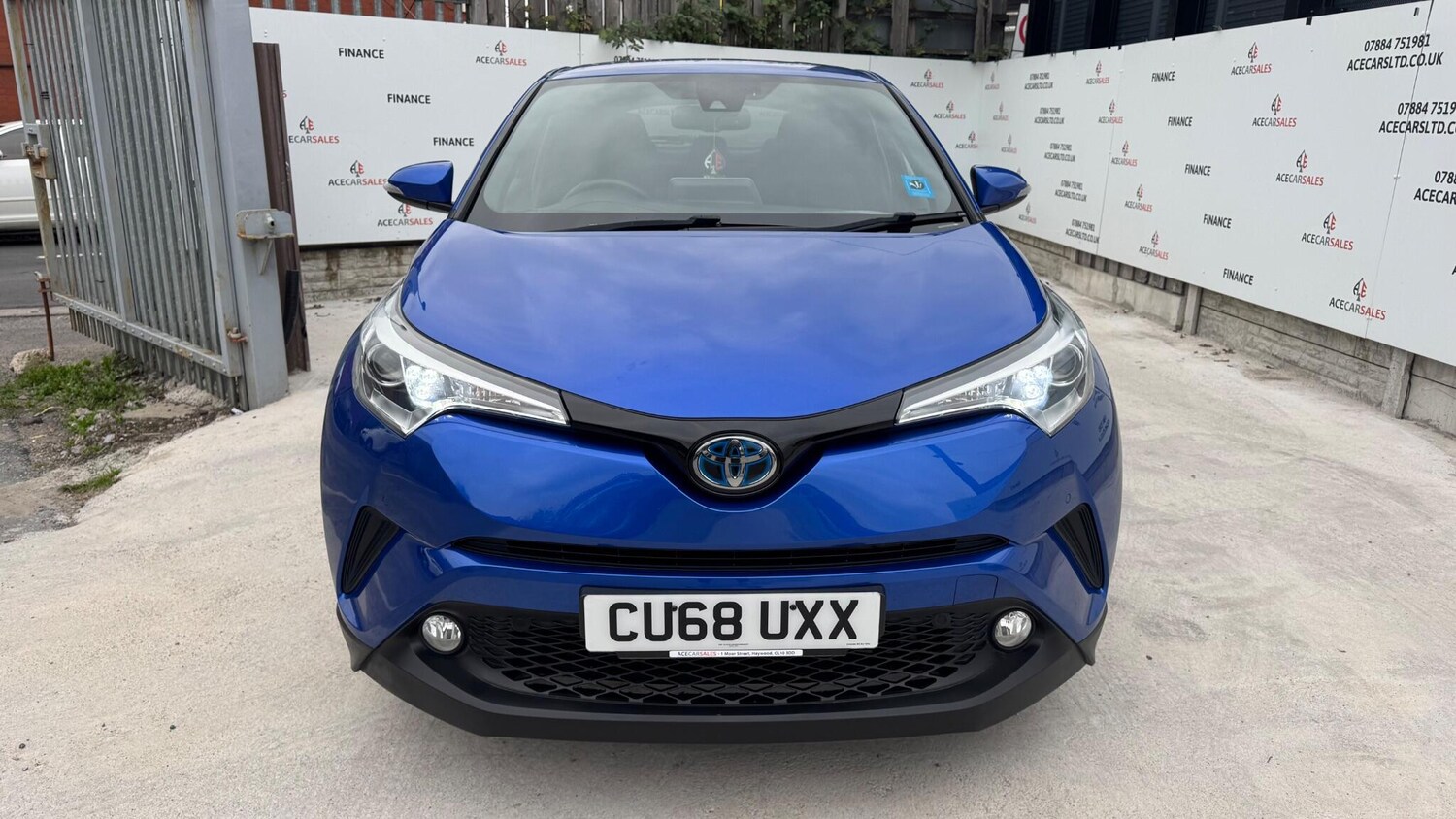 Used Toyota C-HR 2018 for sale - 76307485: Photo 3