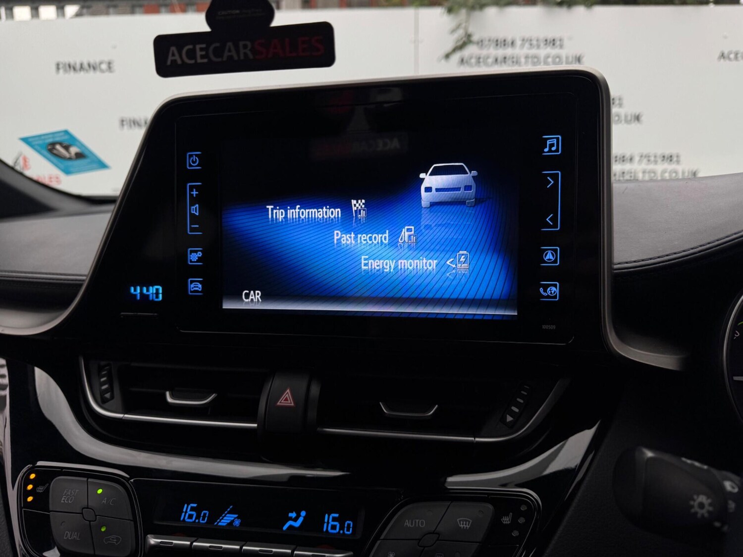 Used Toyota C-HR 2018 for sale - 76307485: Photo 40