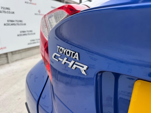 Used Toyota C-HR 2018 for sale - 76307485: Photo 61
