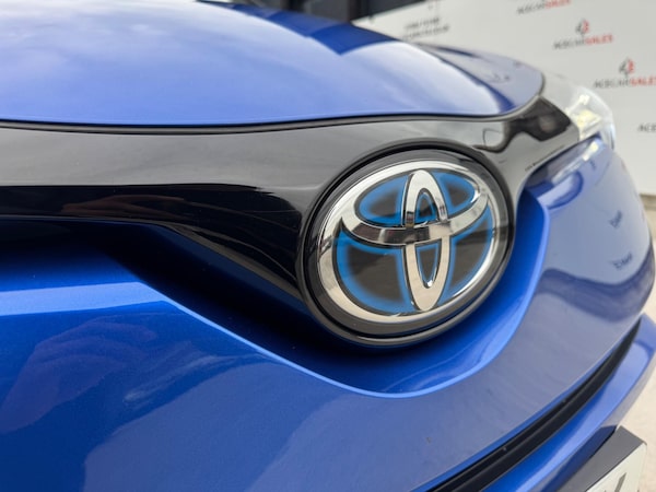 Used Toyota C-HR 2018 for sale - 76307485: Photo 67
