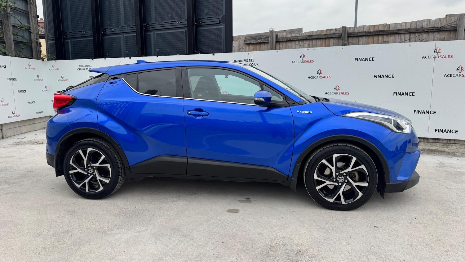 Used Toyota C-HR 2018 for sale - 76307485: Photo 9