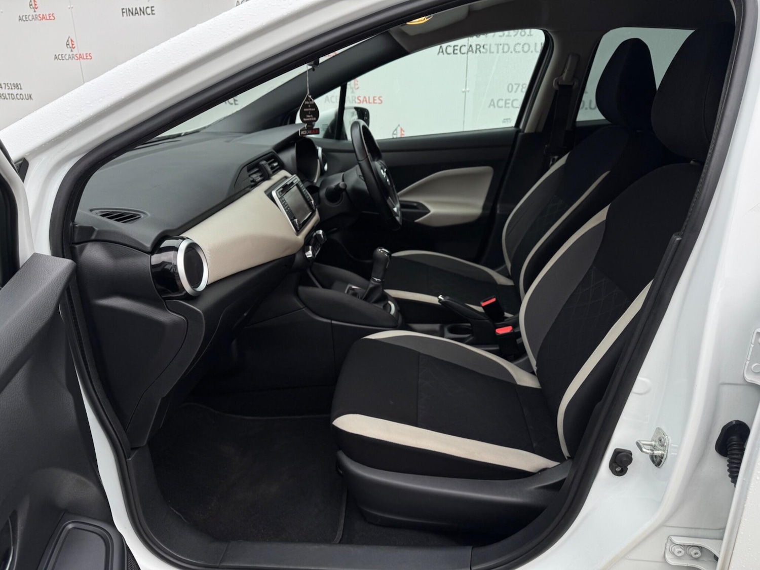 Used Nissan Micra 2017 for sale - 77156480: Photo 17