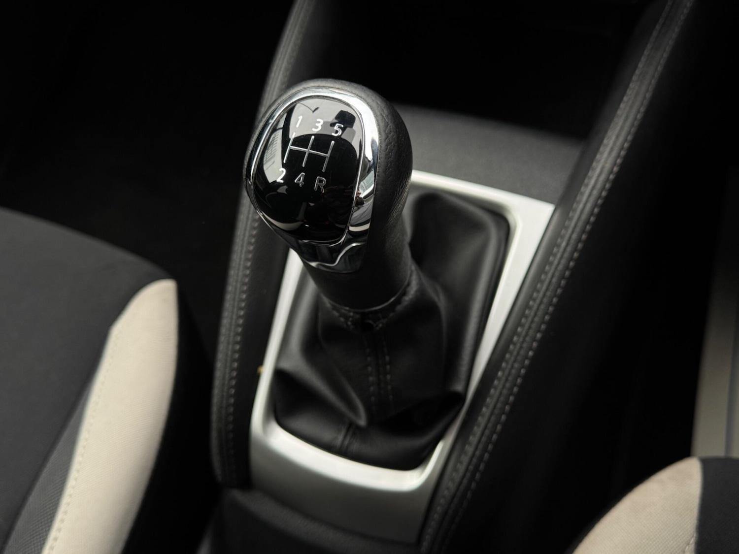 Used Nissan Micra 2017 for sale - 77156480: Photo 24