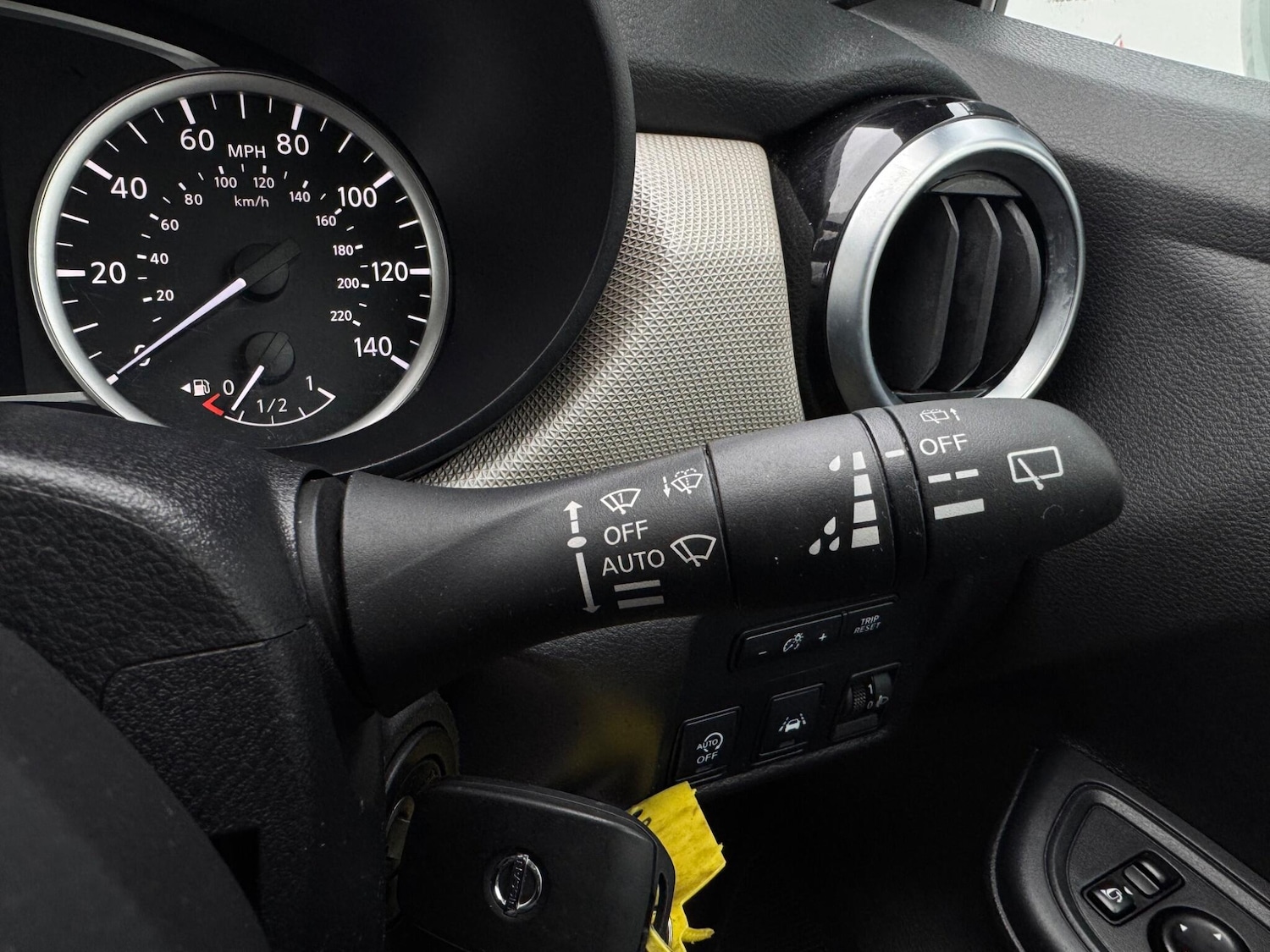 Used Nissan Micra 2017 for sale - 77156480: Photo 30