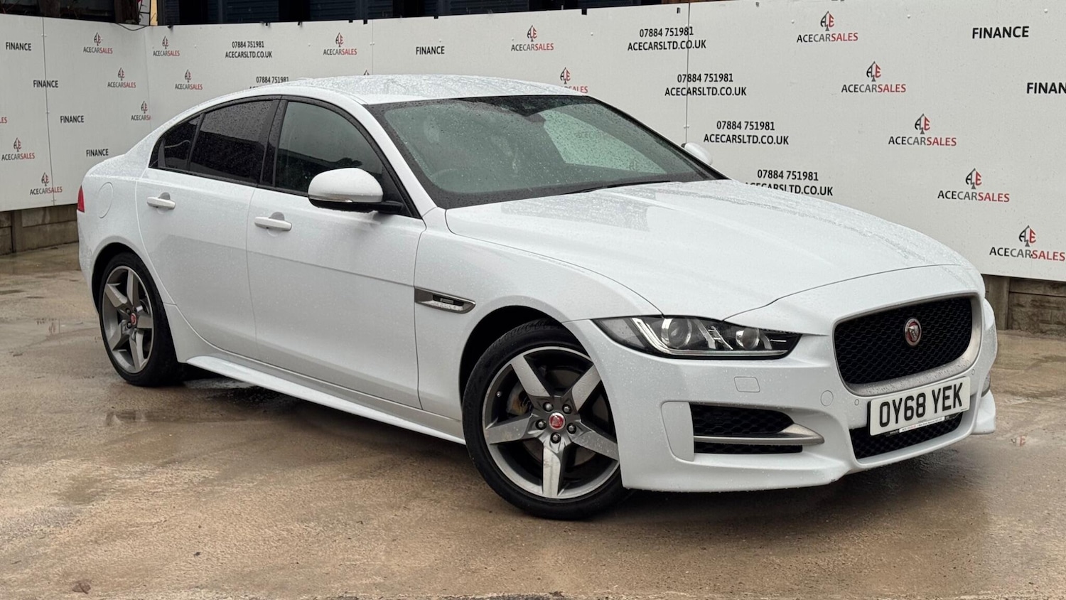 Used Jaguar XE 2018 for sale - 76964923: Photo 1
