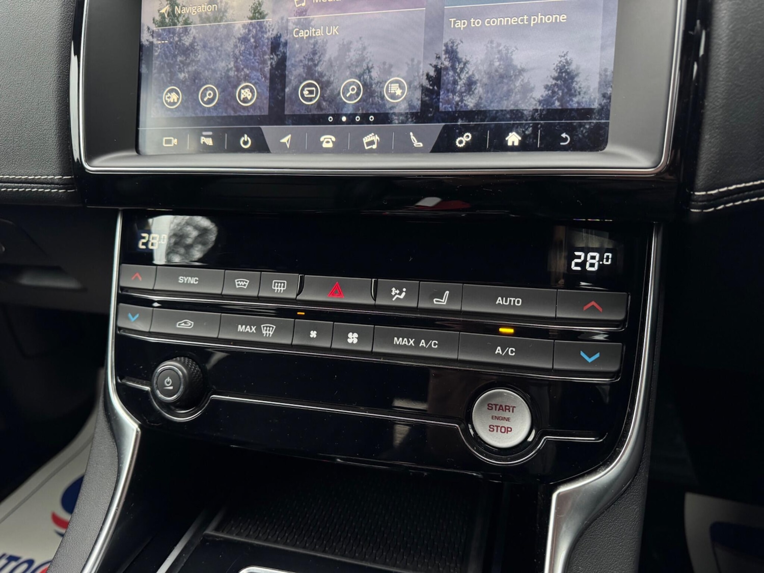 Used Jaguar XE 2018 for sale - 76964923: Photo 24