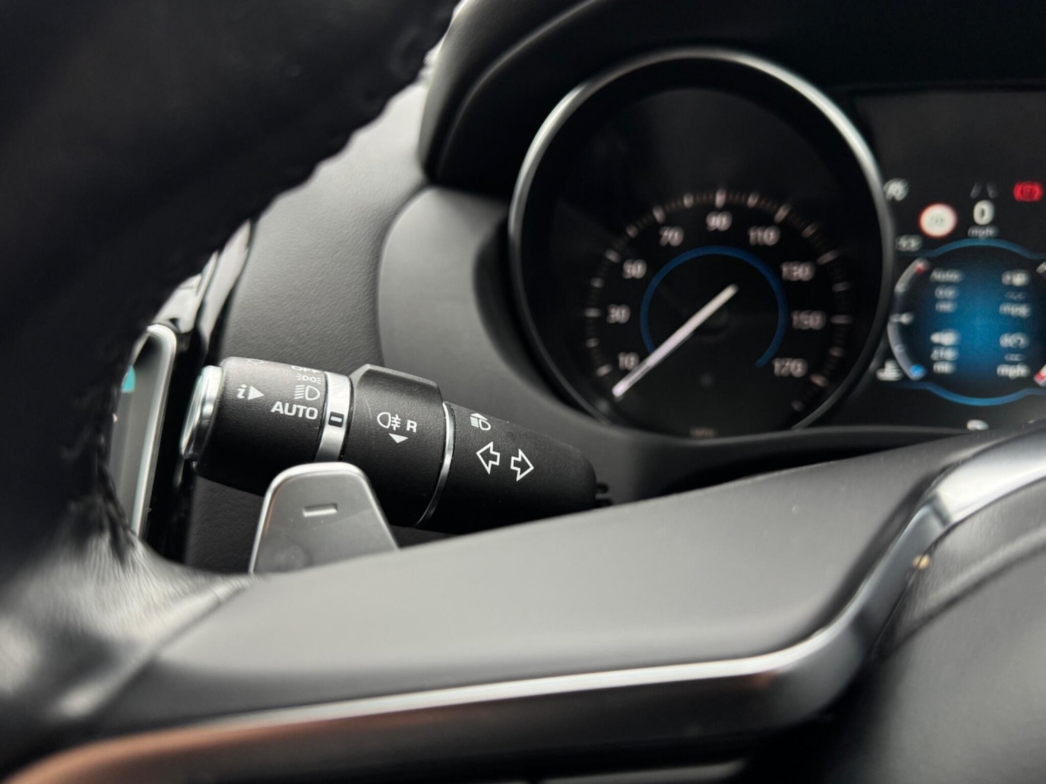 Used Jaguar XE 2018 for sale - 76964923: Photo 31