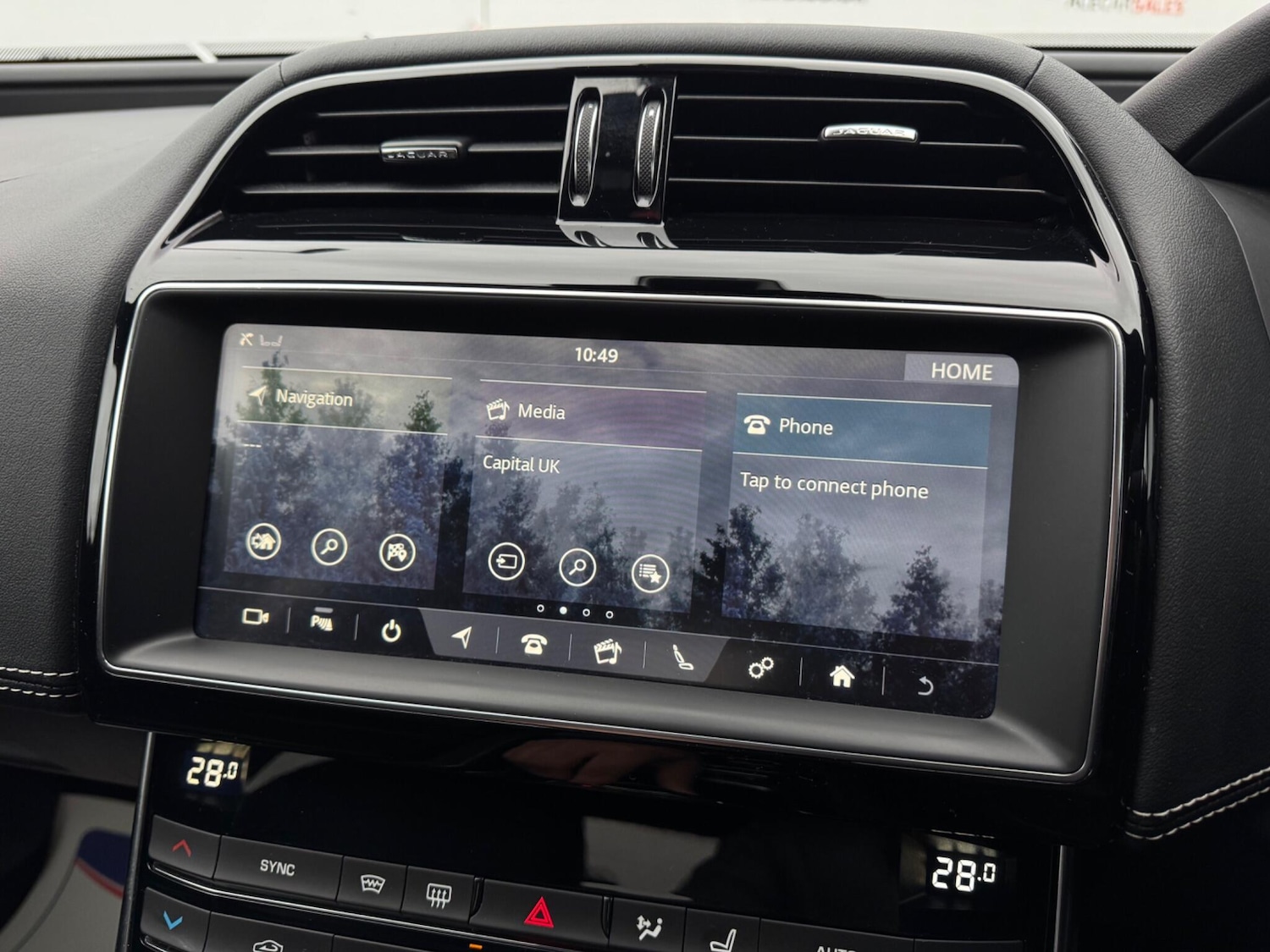 Used Jaguar XE 2018 for sale - 76964923: Photo 38