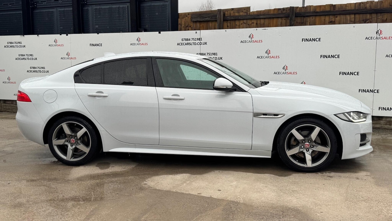 Used Jaguar XE 2018 for sale - 76964923: Photo 9