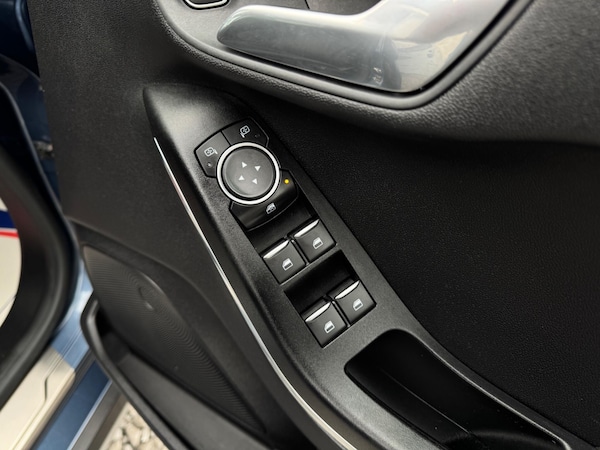 Used Ford Fiesta 2019 for sale - 75645854: Photo 52