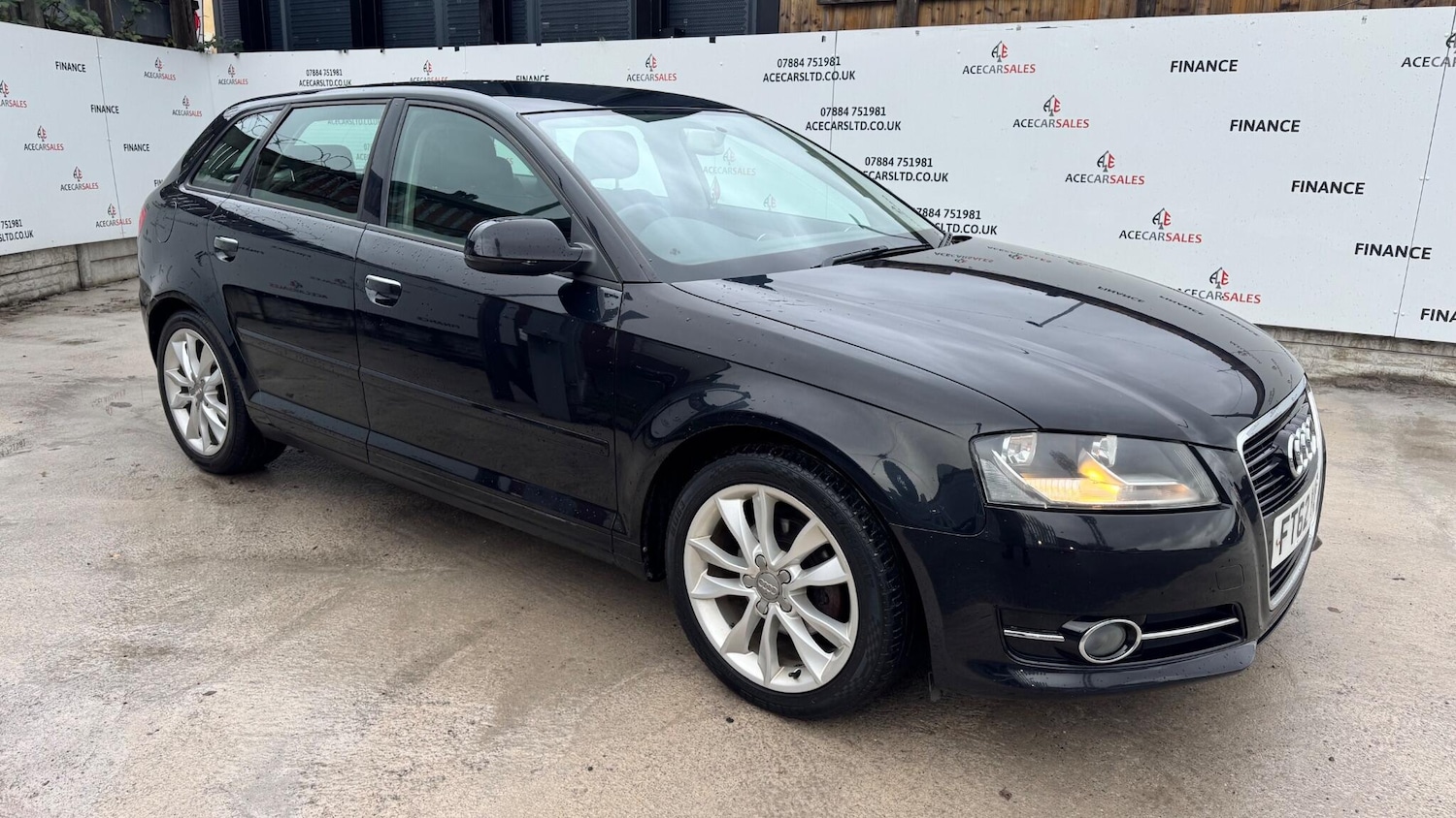 Used Audi A3 2013 for sale - 76472681: Photo 2